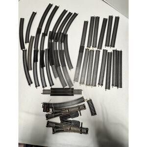 Train Tracks Atlas 19 Straight 21 Curves 2 Switches 1 Rerailer and 2 Sections HO